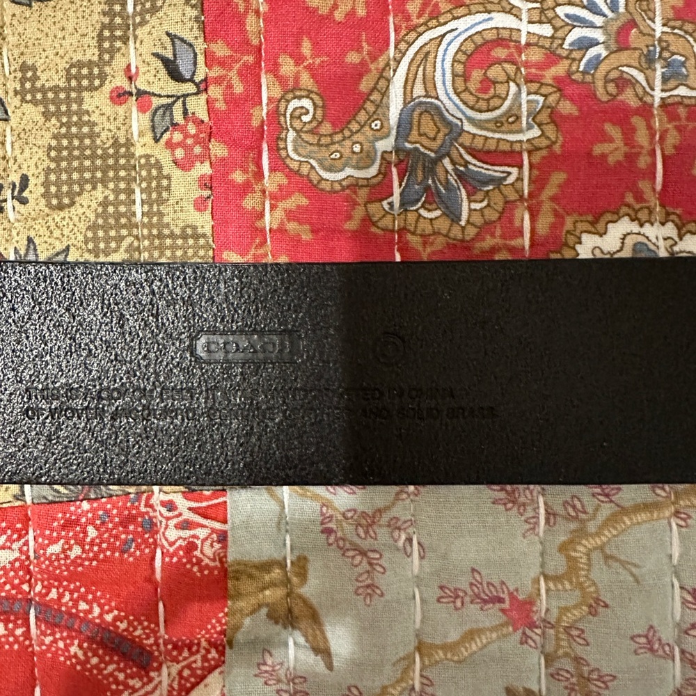 Coach Women’s Black Leather Belt - Picture 3 of 3